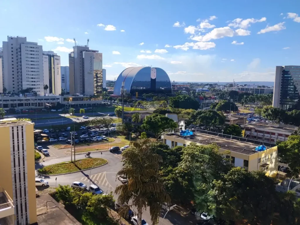 Sala de 32 m² para alugar na Asa Norte